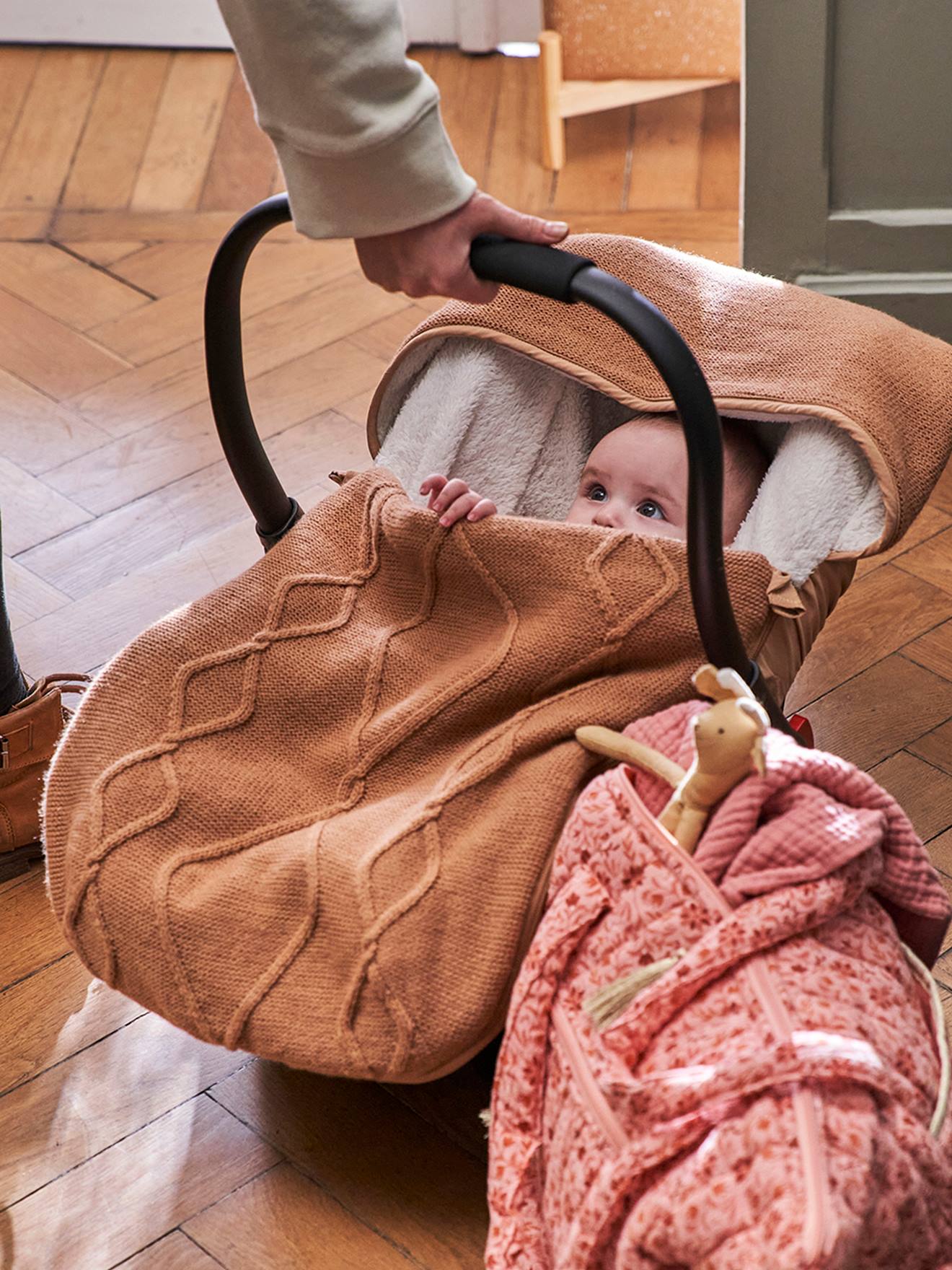 Knitted Footmuff with Polar Fleece Lining, for Car Seat camel