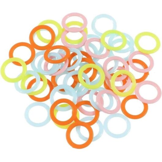 CCYKXA 100 Pieces Round Multicolor Plastic Knitting Crochet Hook Lock Markers Stitch Rings Needle Clips Random Color