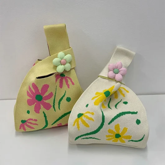 Landfond New Cute Flower Ins Knitted Knot Wrist Bag Custom Logo Pattern Knit Tote Bag for Outdoor
