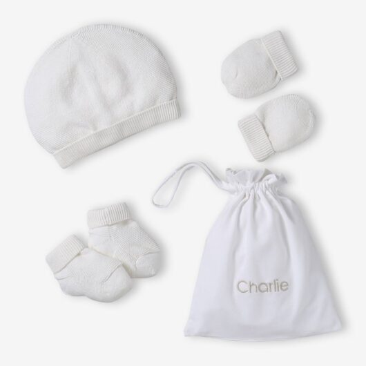 Beanie, Mittens & Booties + Pouch Set for Newborns white