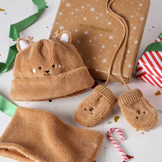 Christmas Set with Bear Beanie, Snood & Mittens for Babies pecan nut