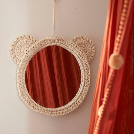 Knitted Bear Mirror beige light solid