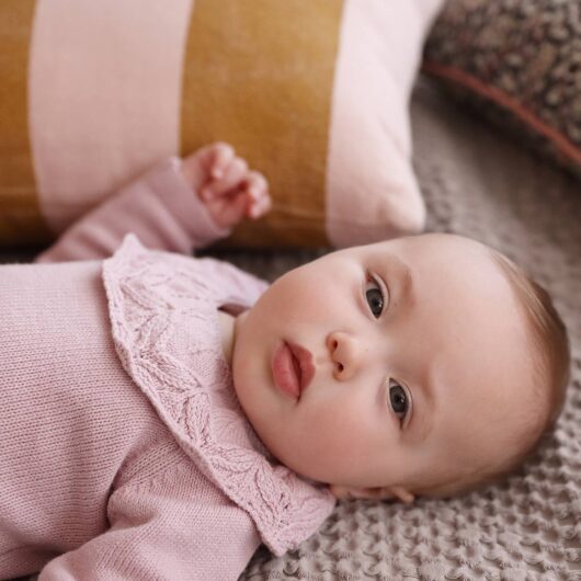 Newborn Set: Knitted Romper + Tights mauve