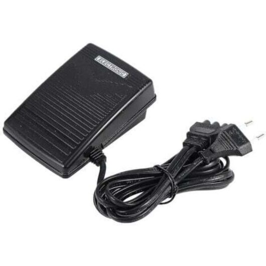 Pedal with power cord, EU plug, 200-240 V, black