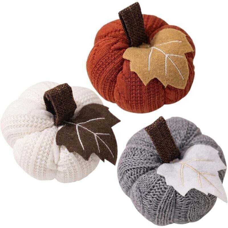 Set of 3 mini Halloween pumpkins, knitted pumpkin decorations with leaves for hanging, decorative pumpkins for Thanksgiving, Harvest Festival,