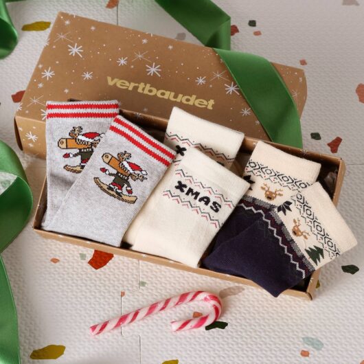 Set of 3 pairs of boys' Christmas socks in bouclé knit ecru