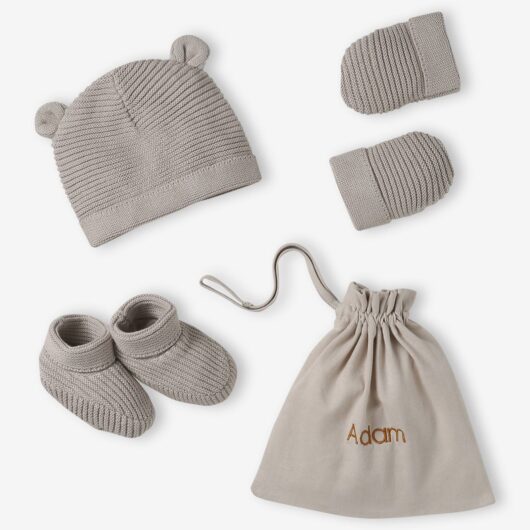 Set of beanie, mittens and slippers in organic cotton and its customisable pouch marl beige