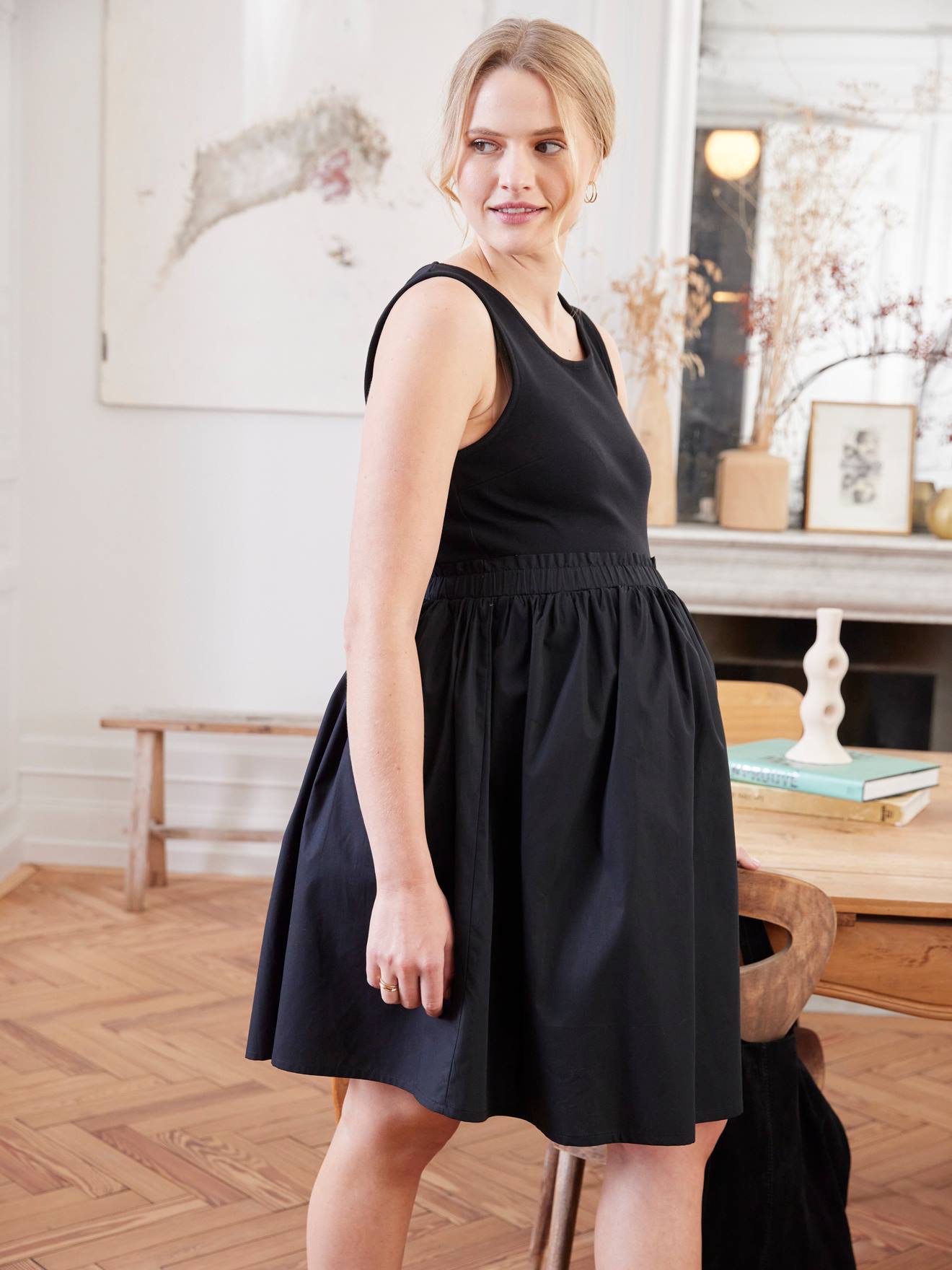 Short, Dual Fabric Sleeveless Dress for Maternity black