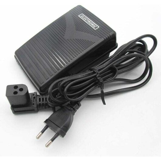 Brand - 979314-031 220V Foot Pedal with Cable, Compatible with/Replaces the Singer H613 Domestic Sewing Machine