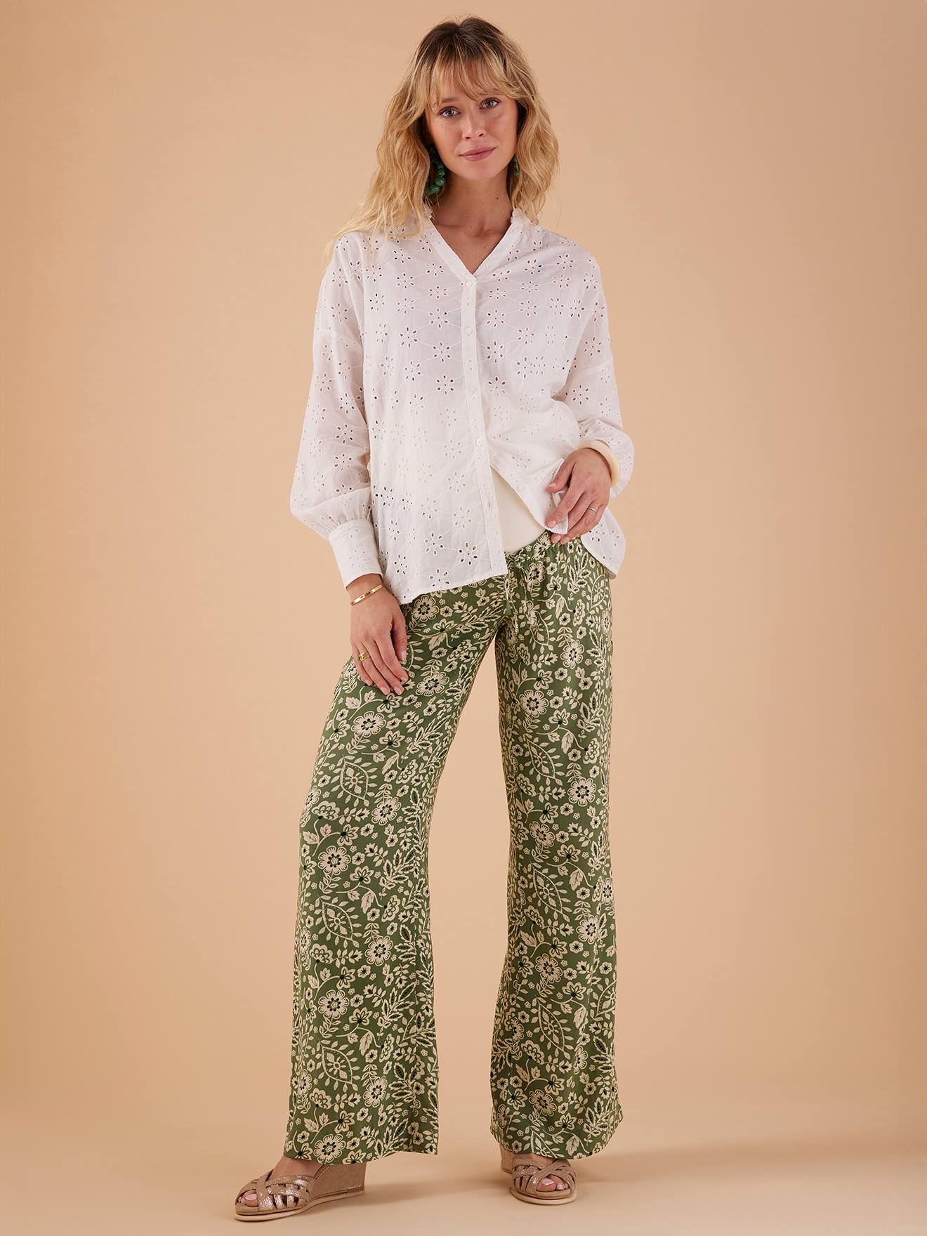 Fluid Trousers with Floral Motifs for Maternity, by ENVIE DE FRAISE green