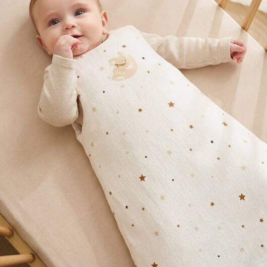Baby sleeping bag in waffle knit jersey ecru