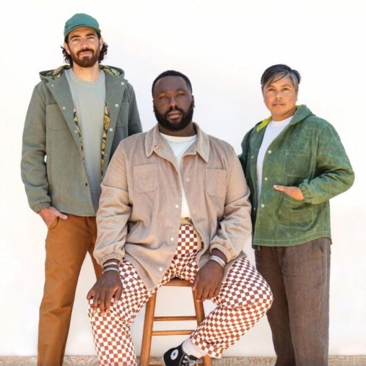 Friday Pattern Company Paper Sewing Pattern Beachcomber Jacket
