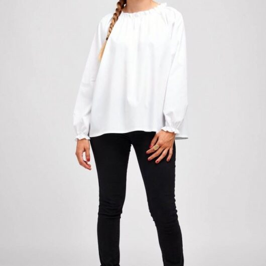 I AM Paper Sewing Pattern Hesat Blouse