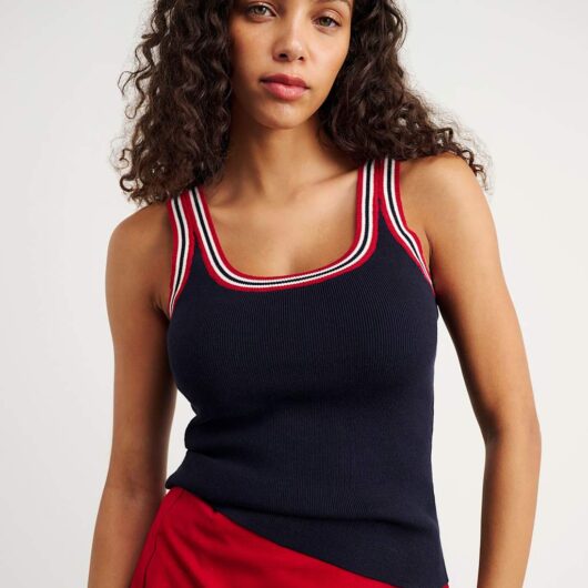Jag Scoop Neck Knitted Vest Black
