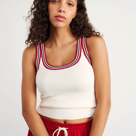 Jag Scoop Neck Knitted Vest White
