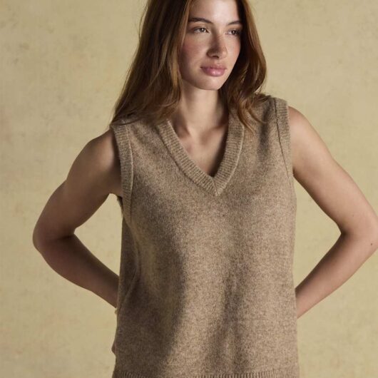 Joules V-Neck Knitted Vest Tan