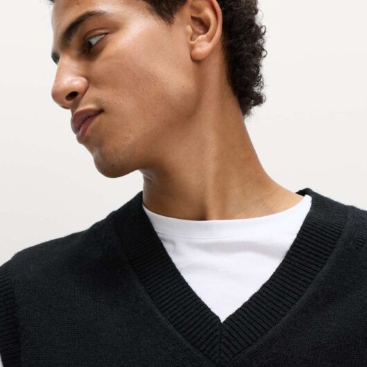 M&S Lambswool Blend V-Neck Knitted Vest Black