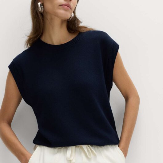 M&S Muscle Knitted Vest with Linen Midnight
