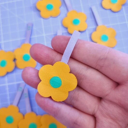 Sew Anonymous Oopsie Daisy Silhouette Woven Labels