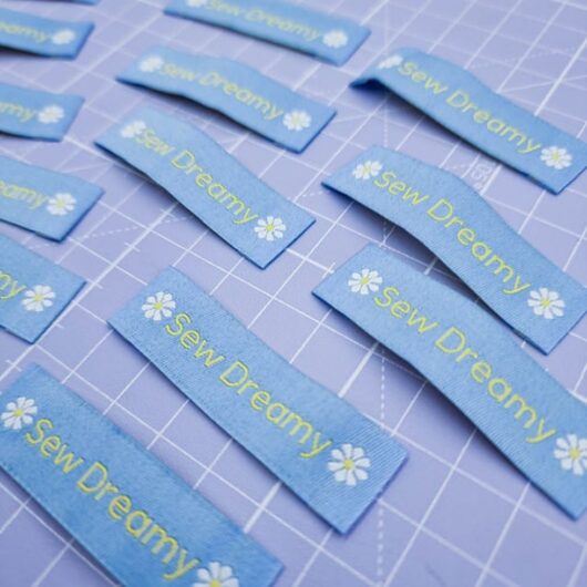 Sew Anonymous Sew Dreamy Daisy Woven Labels