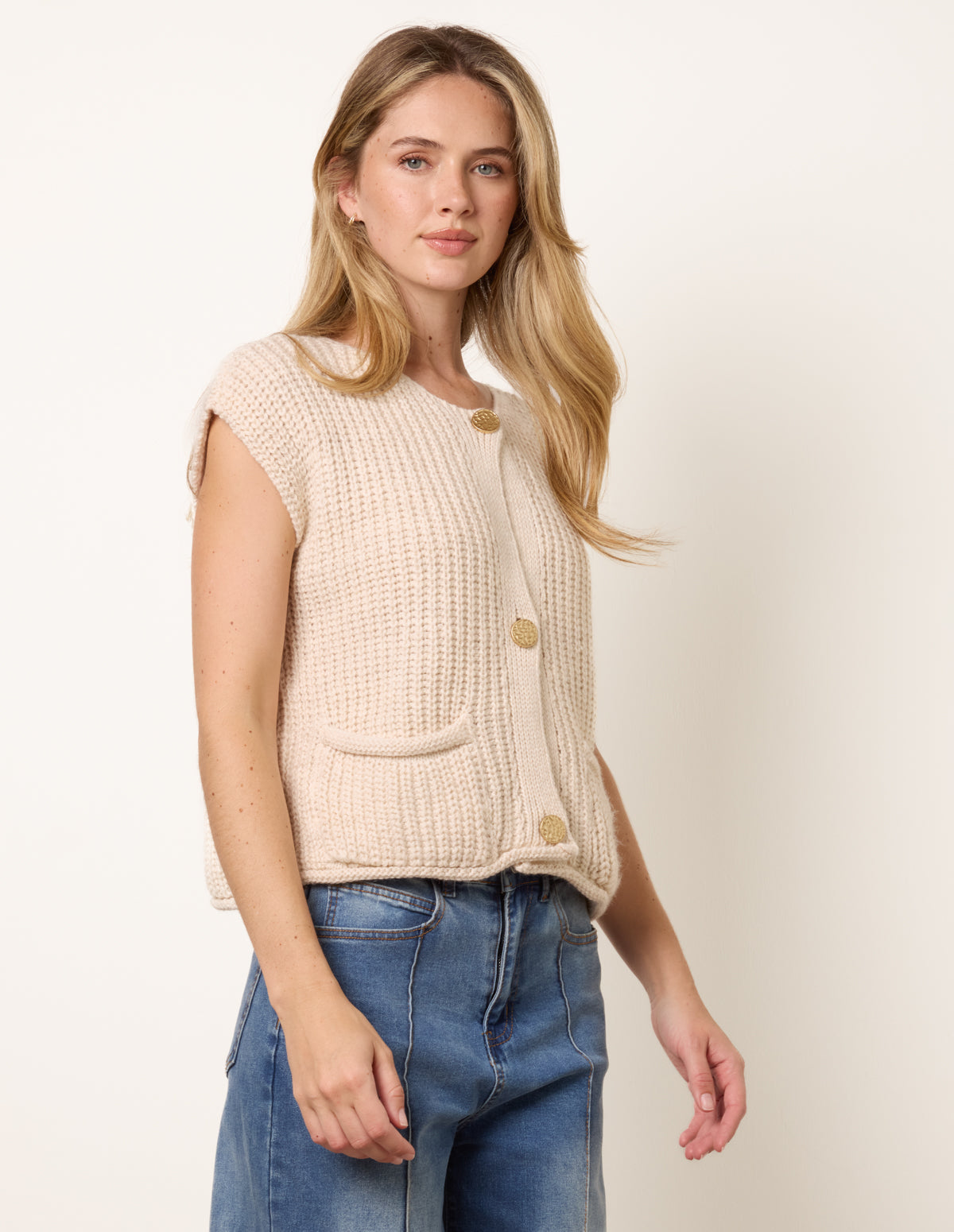 Two Pocket Knitted Waistcoat - ONE / BEIGE
