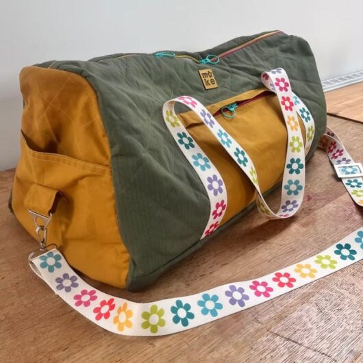 Two Stitches Paper Sewing Pattern Earnley Duffel Bag